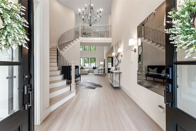 Building Photo - 2118 Bennet Ct