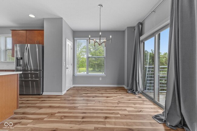 Building Photo - 13093 Grand Vue Dr