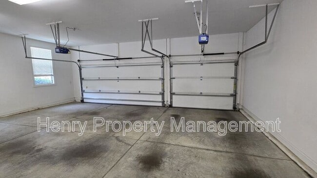 Building Photo - 121 Harvestwood Dr