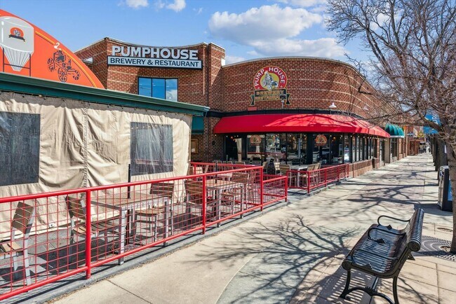Building Photo - Charming 2BD, 2BA Longmont Home with Fenced Back Yard