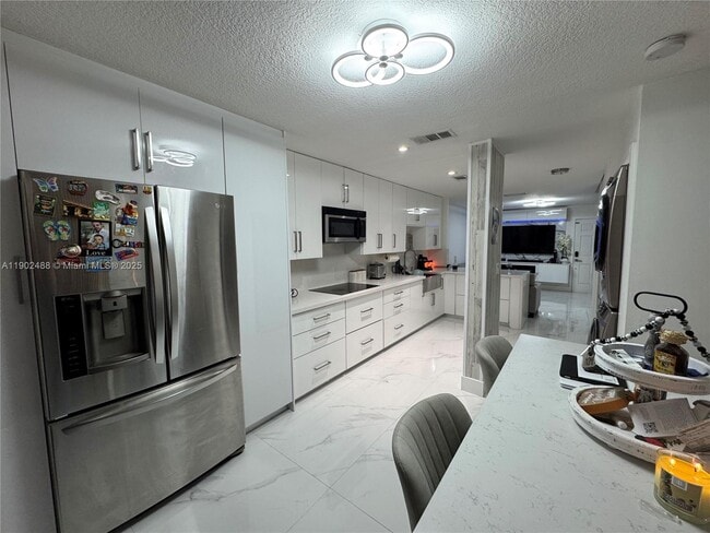 Building Photo - 13308 SW 60th Terrace