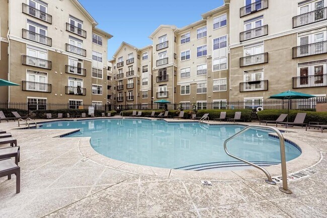 Building Photo - 800 Peachtree St NE