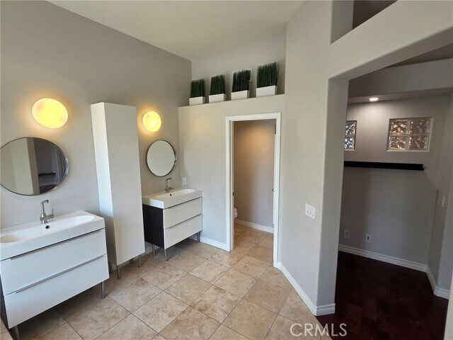 Building Photo - 122 Stoney Pointe