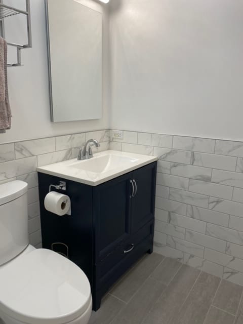 Building Photo - 411 W Ontario St