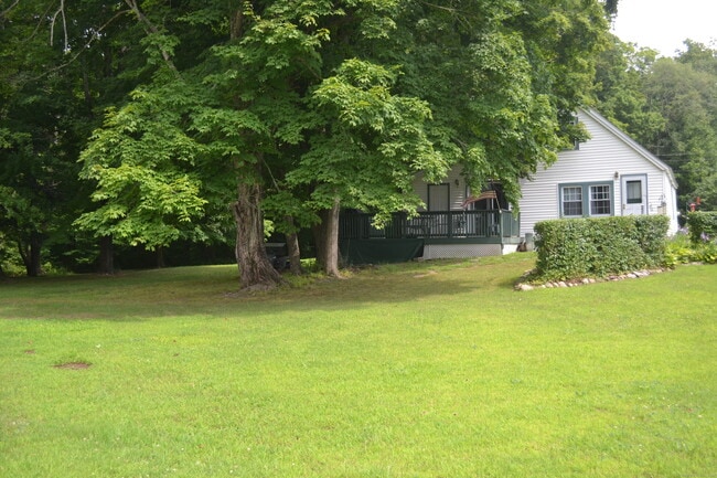 Building Photo - 1499 Old Colchester Rd