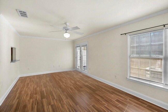 Building Photo - 506 Wingspan Way