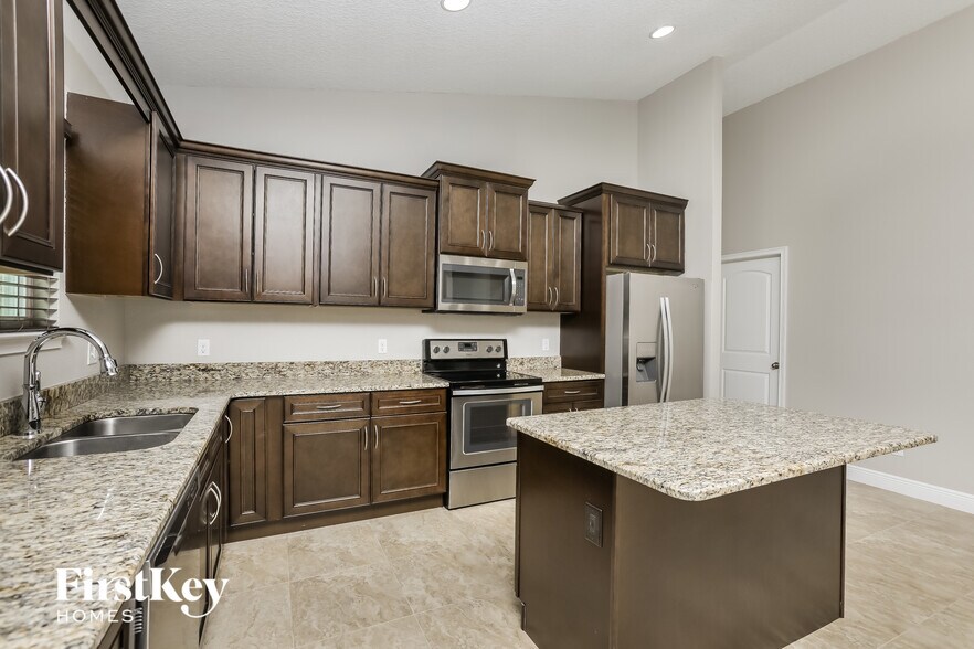 Building Photo - 441 Homer Ave