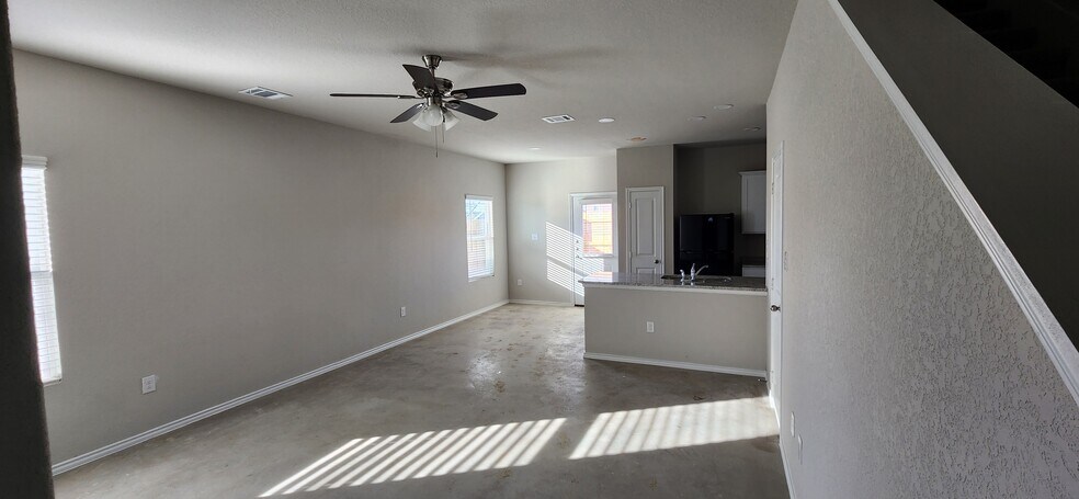 Building Photo - 7239 Converse Ridge Ln