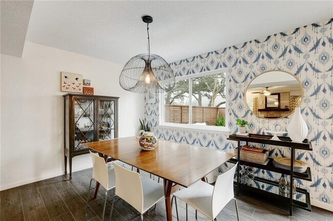 Building Photo - 9019 Wagtail Dr
