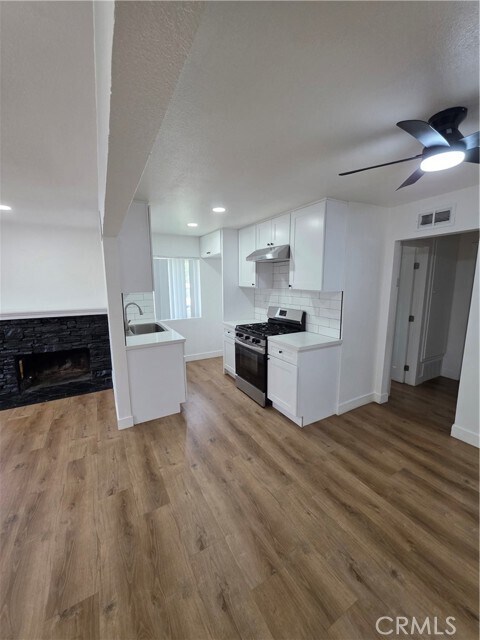 Building Photo - 17042 Emerald Ln