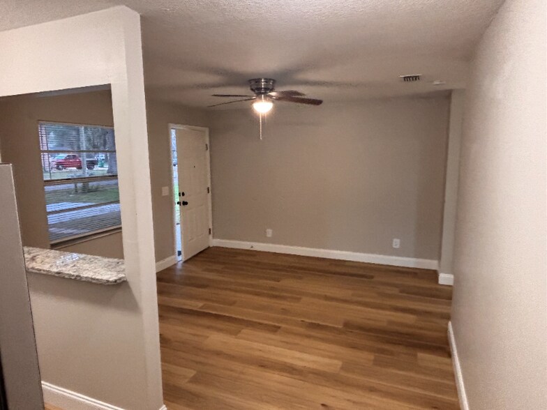 Building Photo - 38351 A Ave