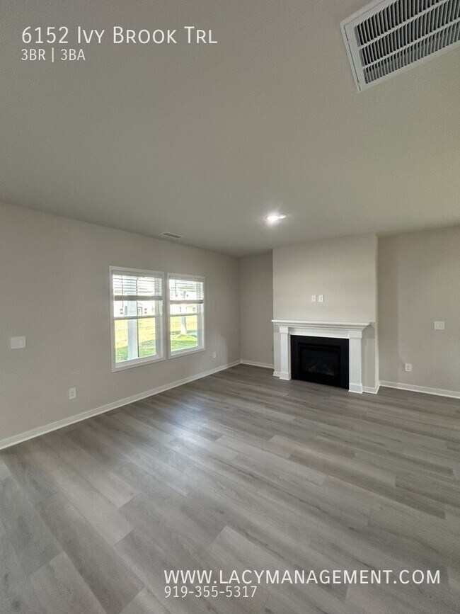 Building Photo - 6152 Ivy Brk Trl