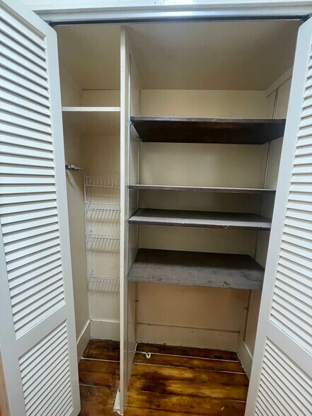 Building Photo - 10 Packard Ave