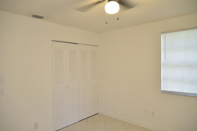 Building Photo - 3344 Alba Cir