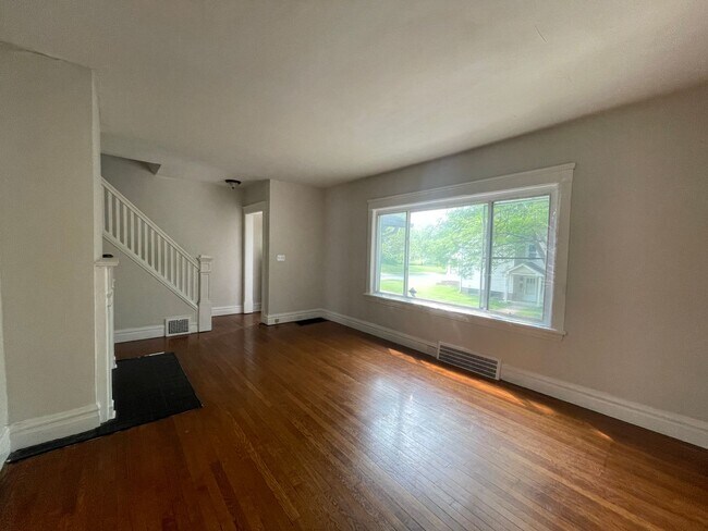 Building Photo - 1725 Compton Rd