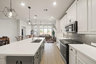 Building Photo - 1735 Harvest Lake Dr