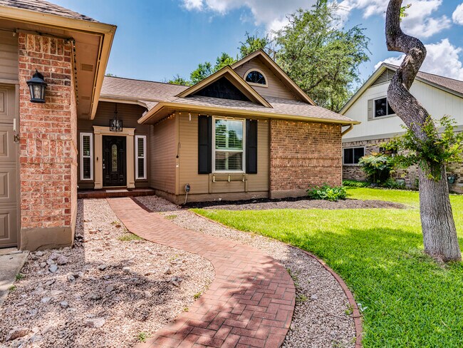 Building Photo - 808 Timber Trail