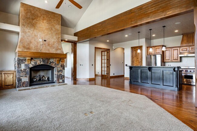 Building Photo - Luxury Mountain Retreat in Jeremy Ranch
