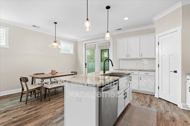 Building Photo - 45 Grove Park Dr