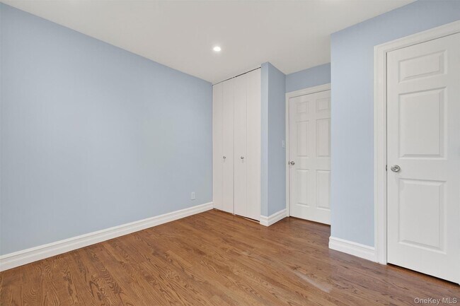 Building Photo - 92 Kimball Ave