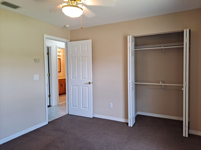 Building Photo - Available Mid-Nov! 3BR 2BA OFF RIVERSIDE DR FOR RENT