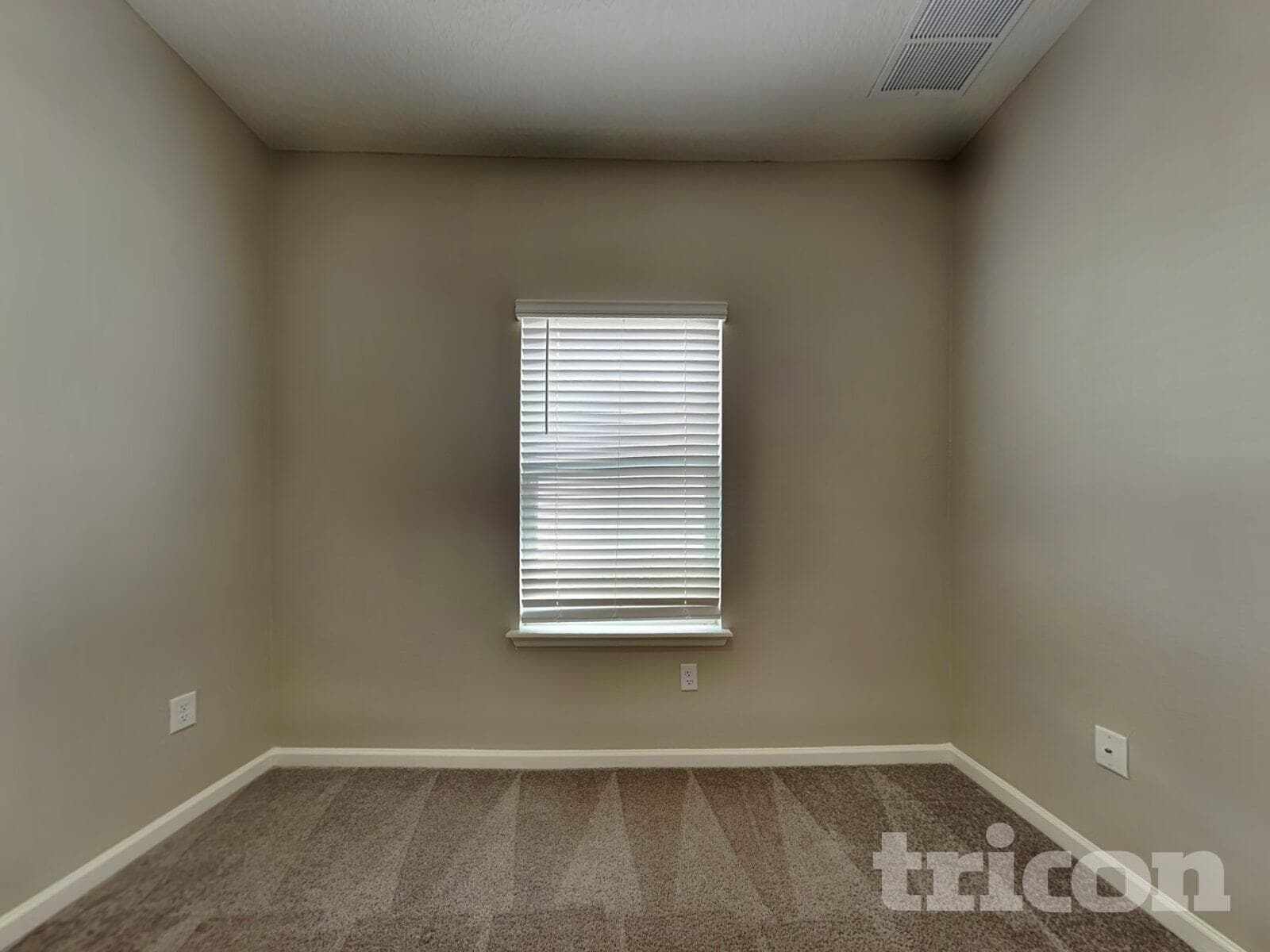 Building Photo - 154 Bloomfield Wy