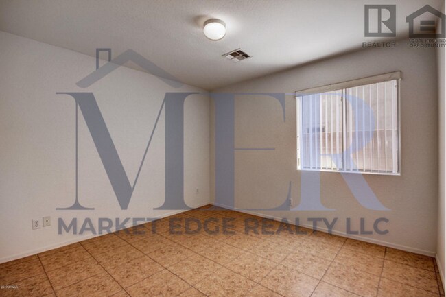 Building Photo - 3Bed/2Bath House in Buckeye! JOIN THE WAIT...