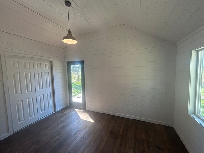 Building Photo - 760 Braig Rd