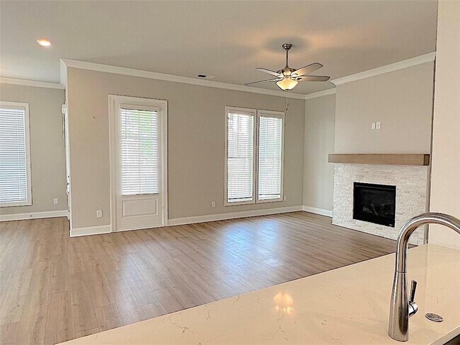 Building Photo - 3864 Light Farms Wy