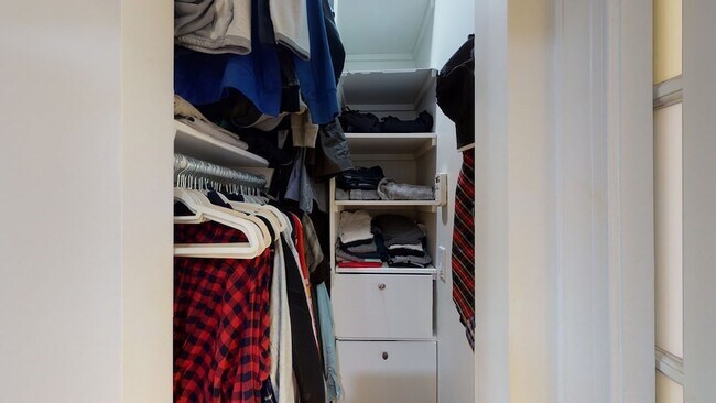 Building Photo - 27 Bowdoin St