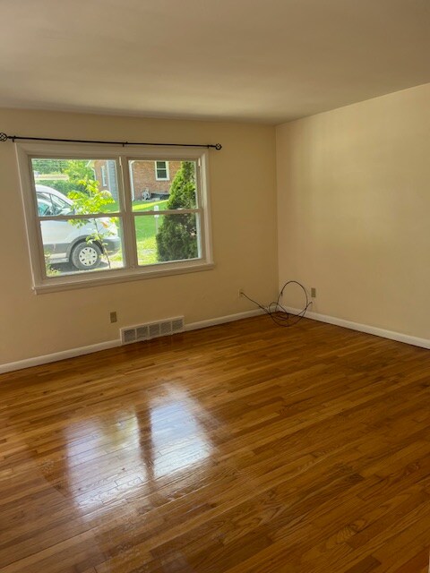 Building Photo - 3511 PA-208