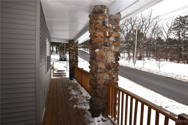 Building Photo - 137 Genesee St