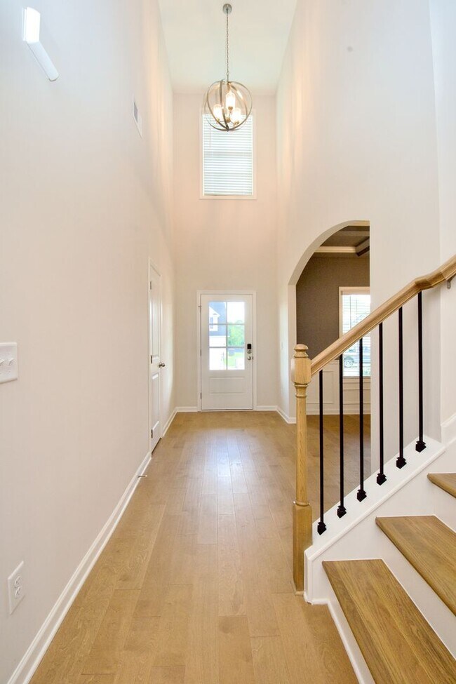 Building Photo - Brand New Hugston Home Near Lee Scott Acad...