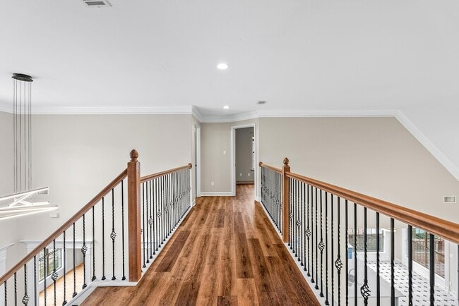 Building Photo - 3005 Mossy Creek Dr