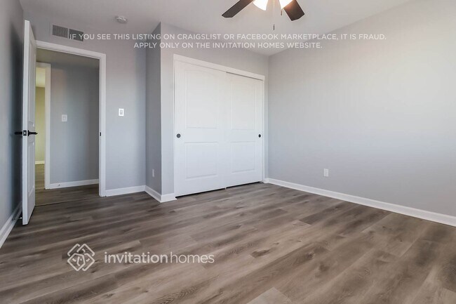 Building Photo - 10845 N 44th Ln