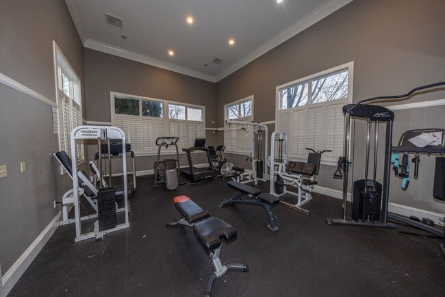 Building Photo - Townhome-Style Condo at Columbia Shores - 3 Bedroom