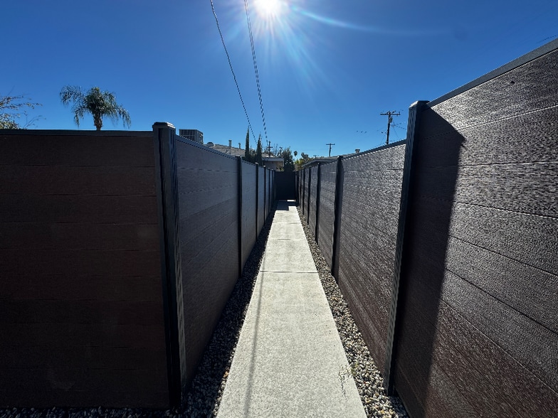 Building Photo - 25514 Walker St