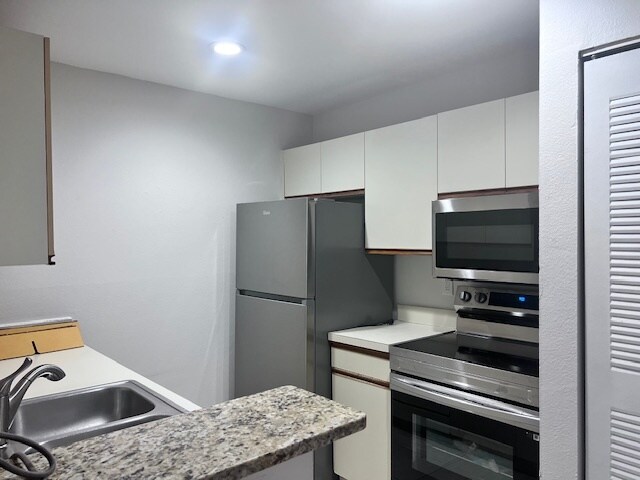 Building Photo - 153 Santa Clara Dr