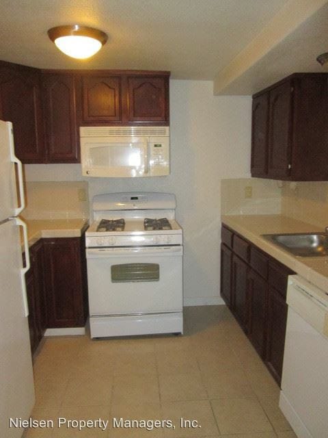 Building Photo - 1814 N St