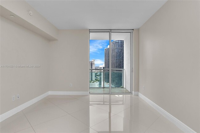 Building Photo - 951 Brickell Ave