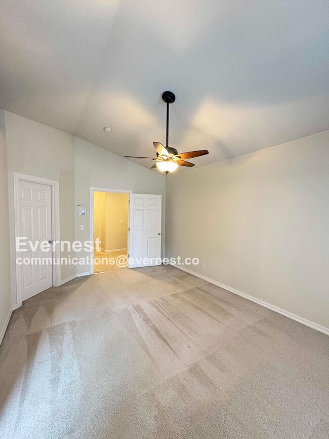 Building Photo - 8833 NE 178th St