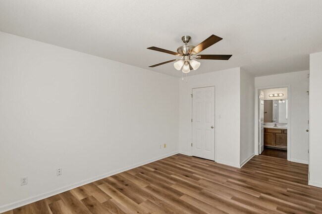 Building Photo - 3505-3507 La Mesa Dr.