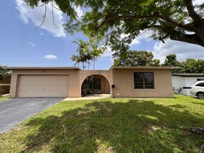 Building Photo - 3/2 Single Family Home in Miramar- Ready f...