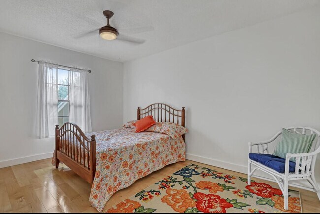 Building Photo - 18390 SE Wood Haven Ln