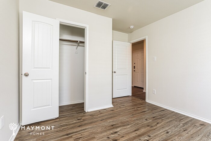 Building Photo - 4104 Wintergreen Dr