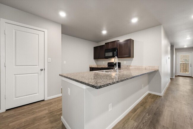 Building Photo - 14409 Avenue X