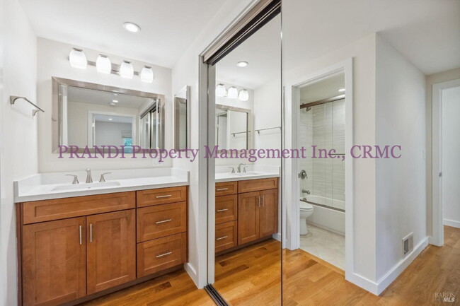 Building Photo - Reduced Rent! Now $4,800 (Was $4,950) Reno...