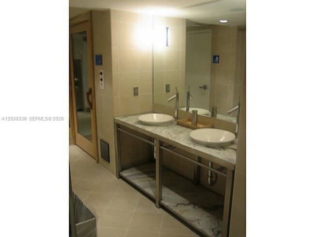 Building Photo - 325 S Biscayne Blvd