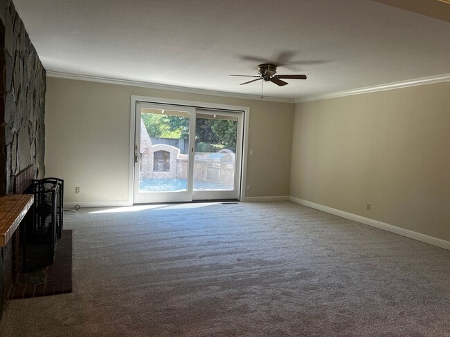 Building Photo - MORGAN HILL Expansive 6 bedroom, 4.5 bathroom home