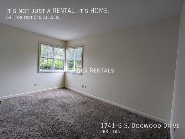 Building Photo - 1741-B S Dogwood Dr